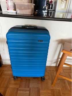 Amazon Basics 30" Hardside Large Checked Luggage, Expandable