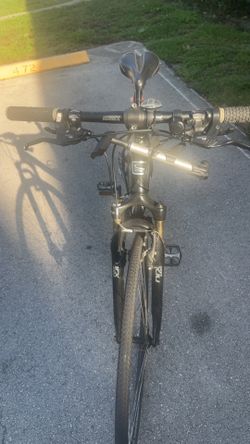 Scott Sportster hybrid bike for used like New