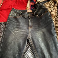 Women’s Pants
