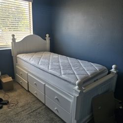 Twin Bed & Matress