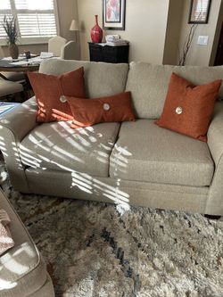 Love seat