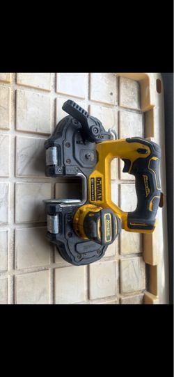 DEWALT cordless band saw