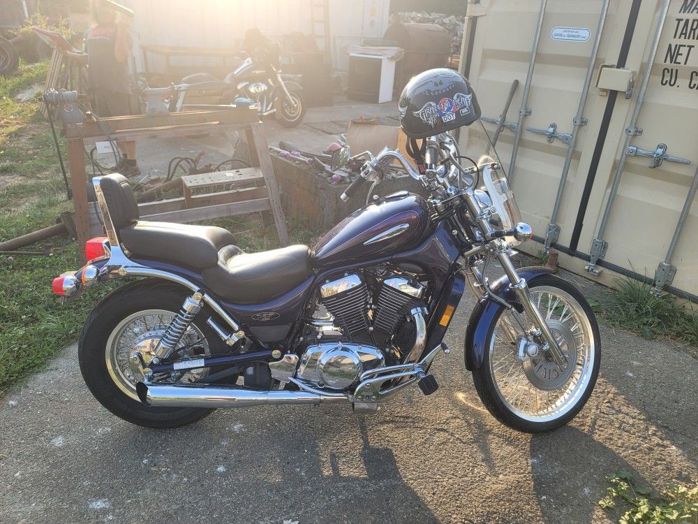 1999 Suzuki Vs 800 intruder