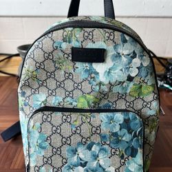 Gucci Supreme Book bag 