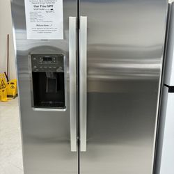 GE Side By Side Refrigerator 