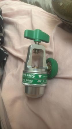 Precision Medical EasyPulse 5 Oxygen Conserver Regulator