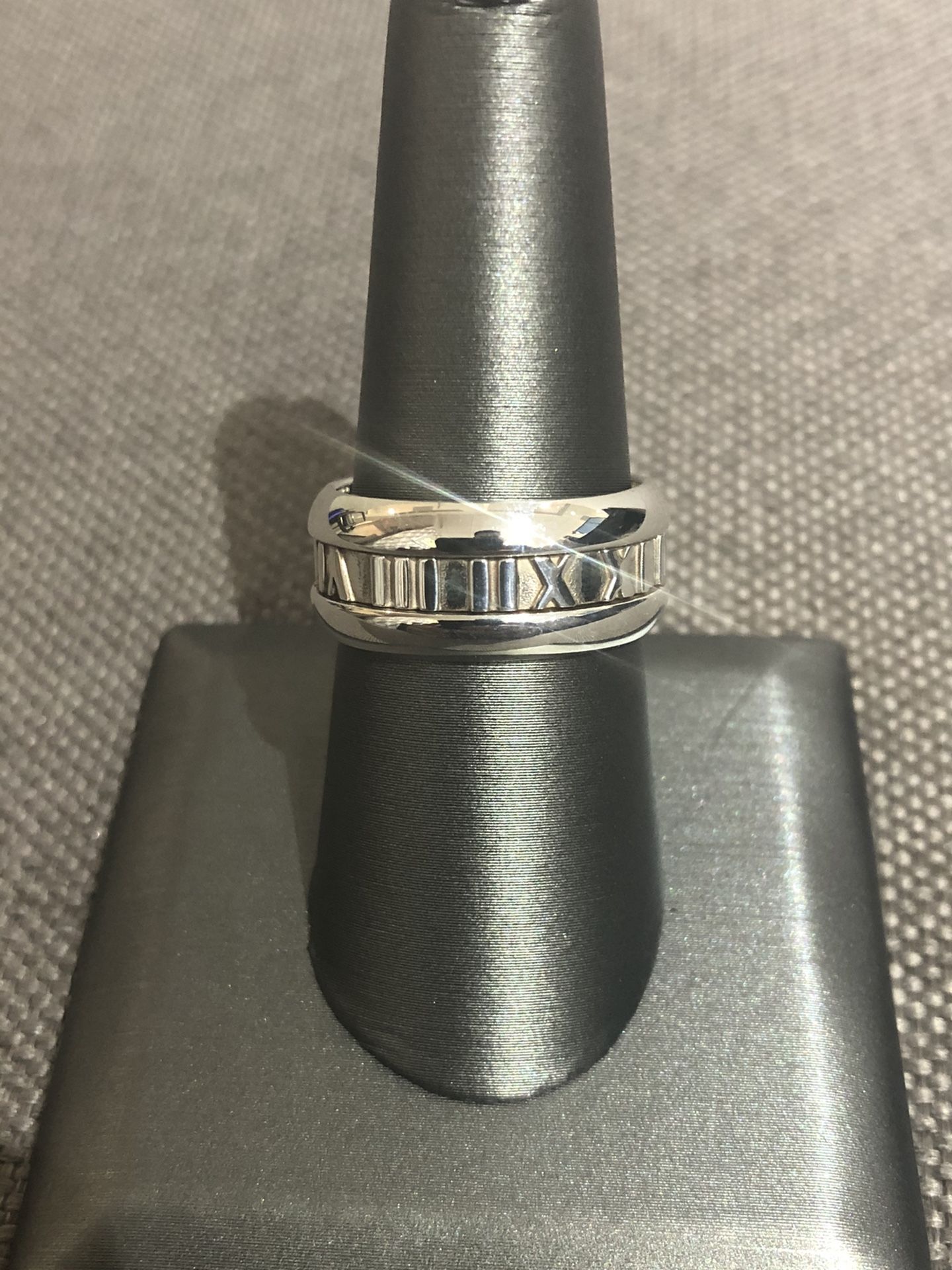 Tiffany & Co Atlas Roman Numeral Ring