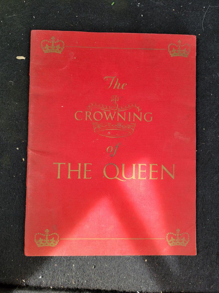 The Crowning of the Queen Told by Stephen King-Hall