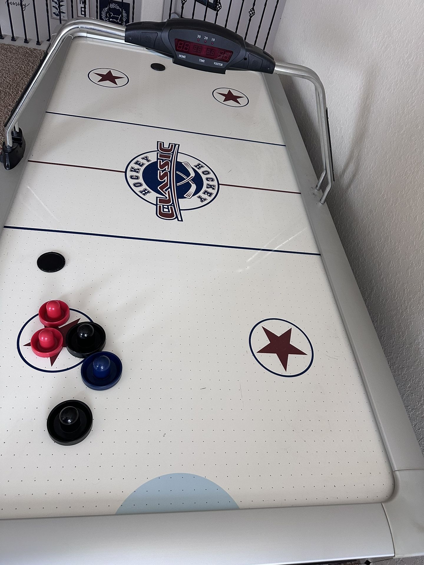 Air Hockey Table