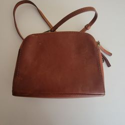 O My Bag Amsterdam Emily Leather Strap crossbody bag . Pre-owned, good 
shape, has same scuffs and signs of use. Please see photos. Made in India
Mode