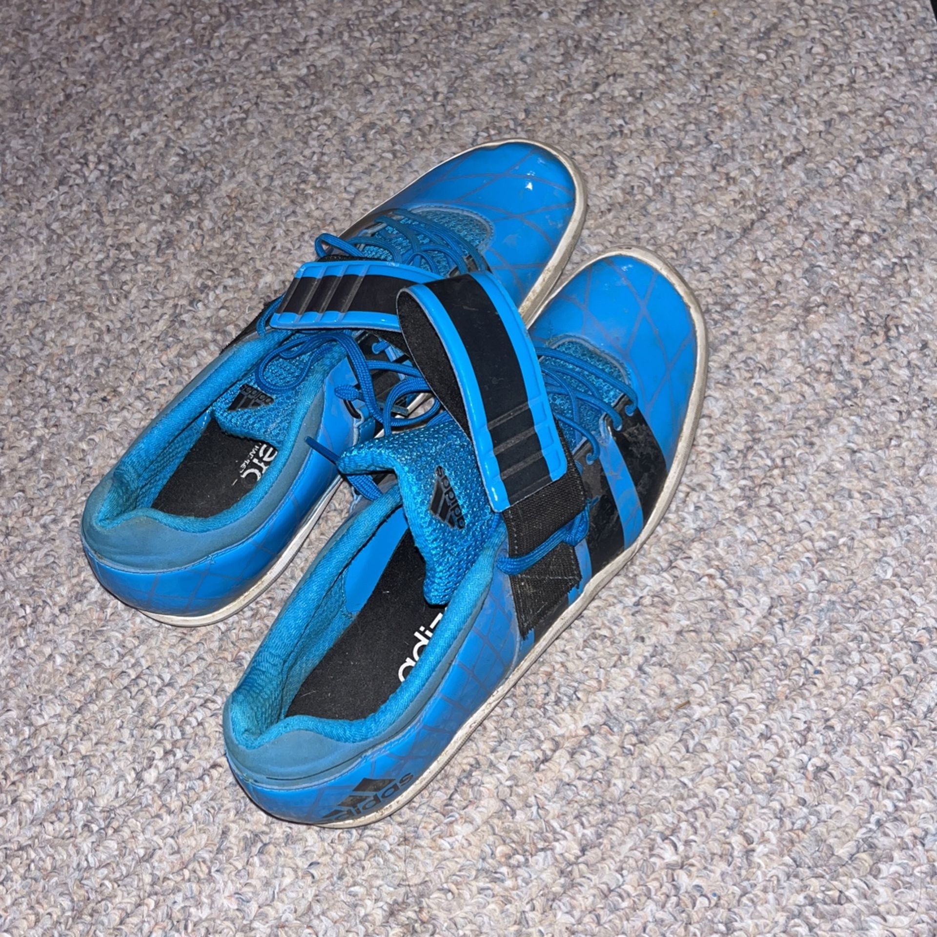 Moedig Aannames, aannames. Raad eens Aankondiging Adidas Shot Putt/discus Throwing Shoes for Sale in Le Claire, IA - OfferUp