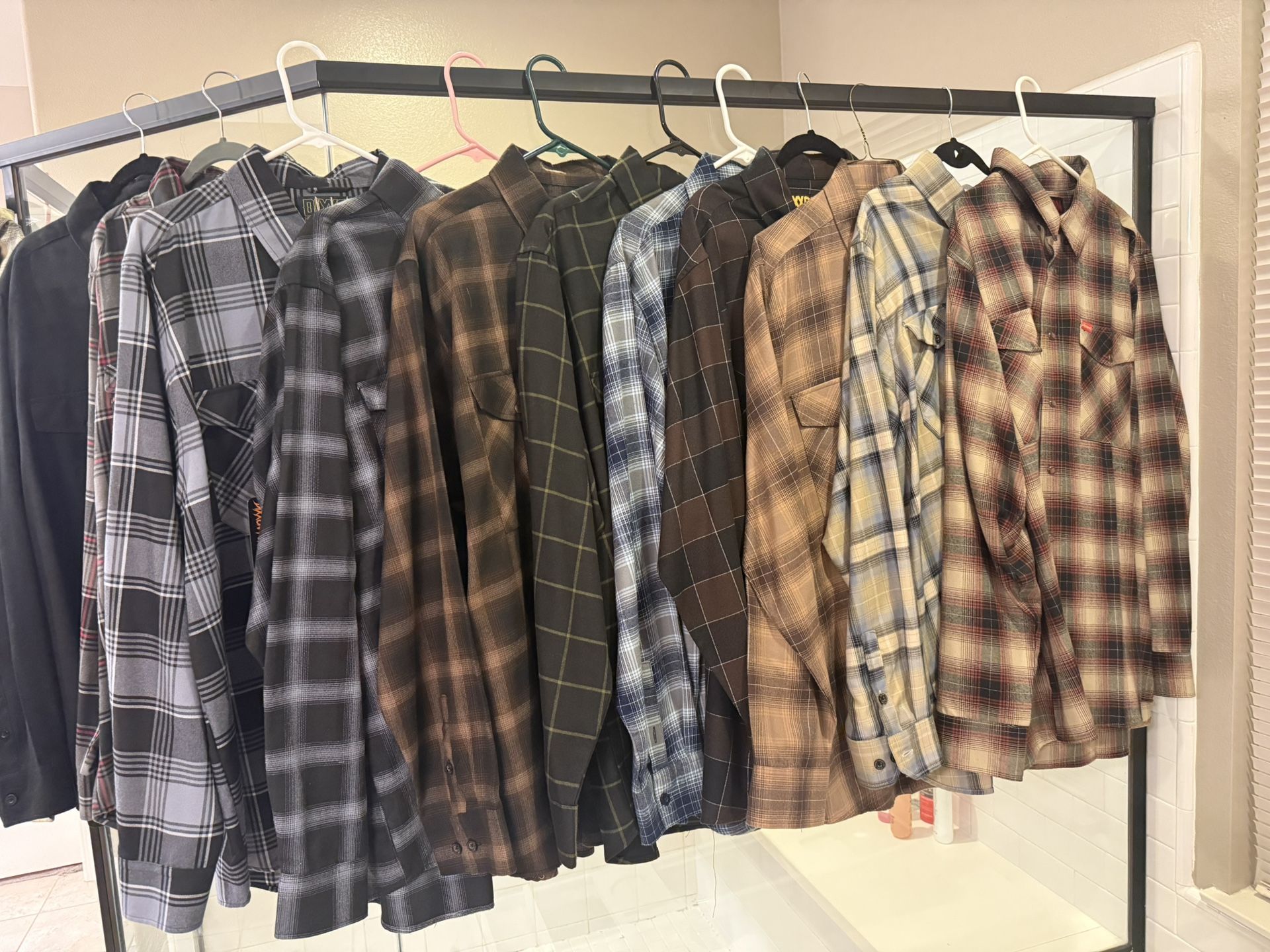 Dixxon Flannels And Short Sleeve Button Ups 2XL