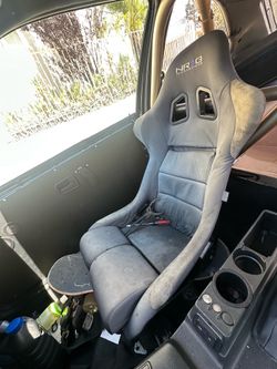 Bucket seat