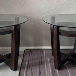 3 piece set coffee/ end tables