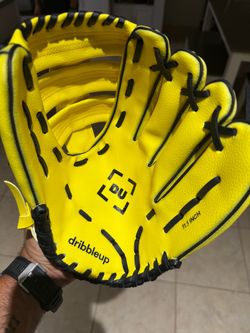 DribbleUp baseball glove