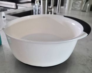 OXO 5 Quart mixing bowl