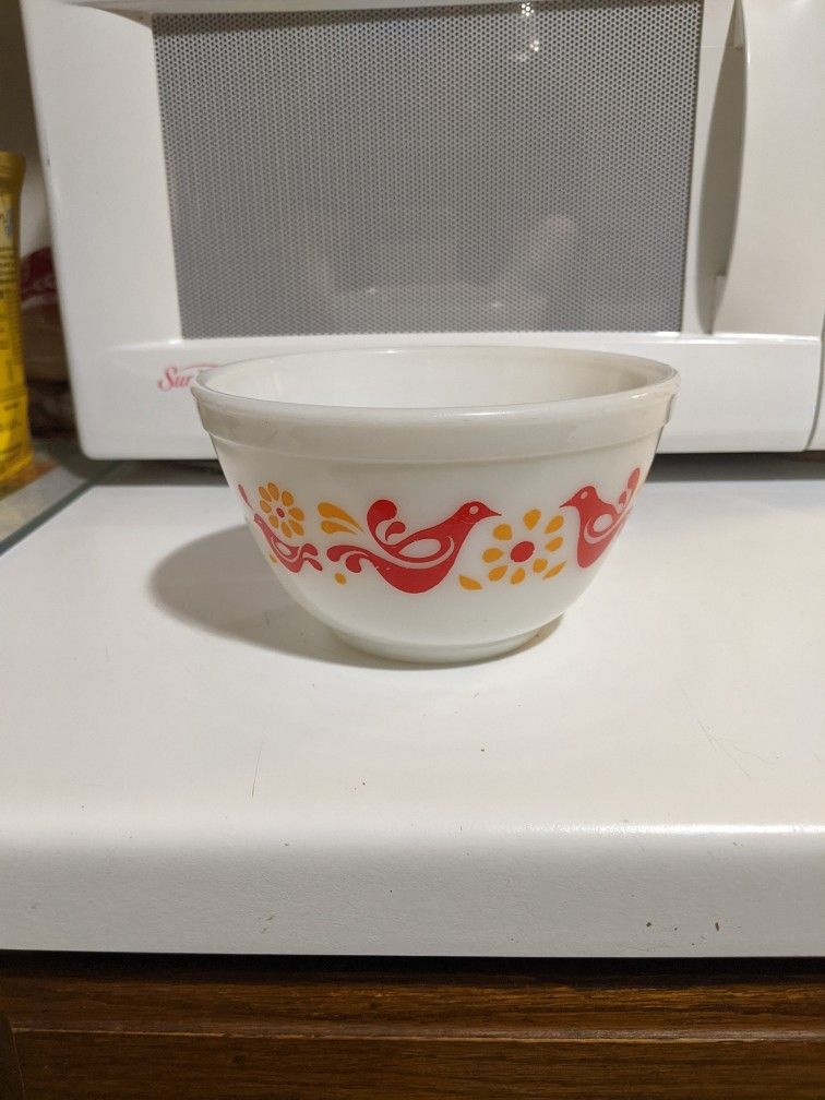 Vintage Pyrex Friendship 401 Mixing Bowl 