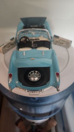 1:18 Scale Die Cast 1957 Chevrolet