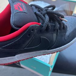 Nike. 10