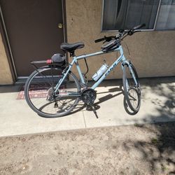 Fuji Absolute 2.1 Bicycle