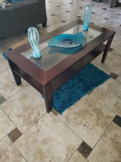 Coffee Table w/ 2 End Tables