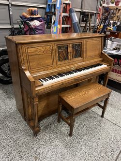 Aeoilian Sting II Upright Player Piano “stunning “