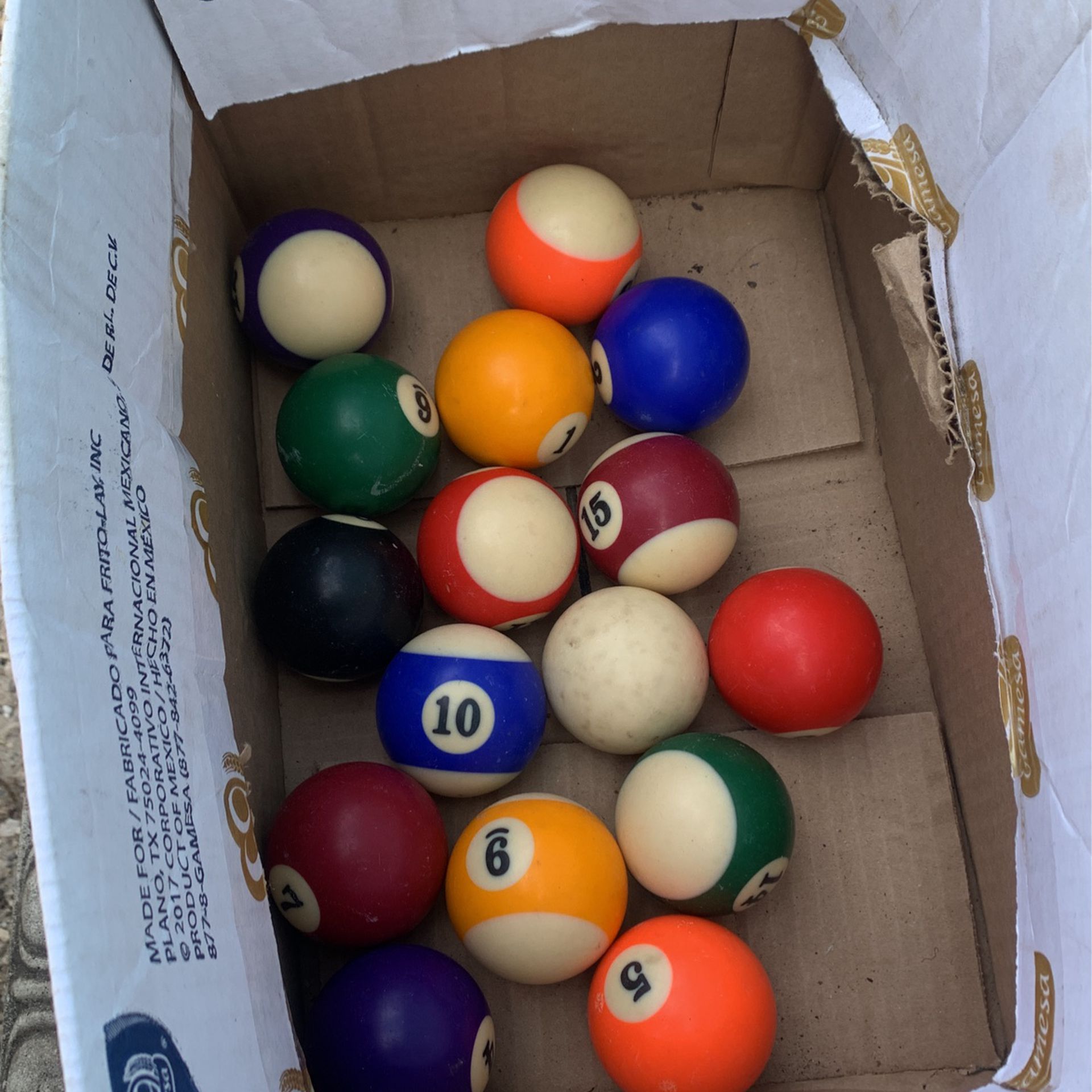 Pool1-15  Pool Table Balls. Complete Set $45.00