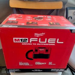 Milwaukee M12 fuel vacuum tool only new