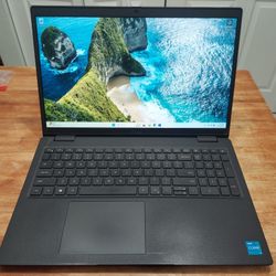 15" Dell Laptop i3 8GB Memory 500GB Hard Drive!!