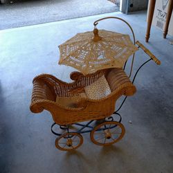 Replica Antique Doll Carriage
