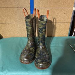 Western Chief Boys Rain boots Camo Light Up 11/12