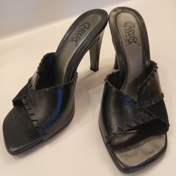 Carlos Santana Black Slip On Heels