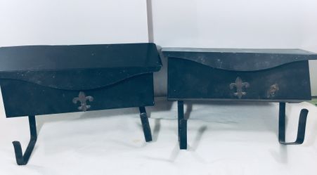 Vintage Mailbox Fleur De Lis