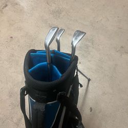 Callaway Stratva golf bag with 6,7,8,9 iron from set