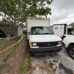 FORD E-350 BOX TRUCK