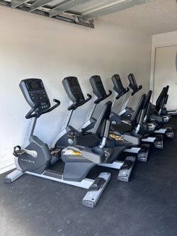 Matrix R-3x/5x/7x Recumbent Bike