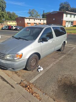2003 Toyota Sienna