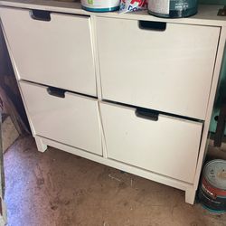 Pequeño Gabinete De Pasio