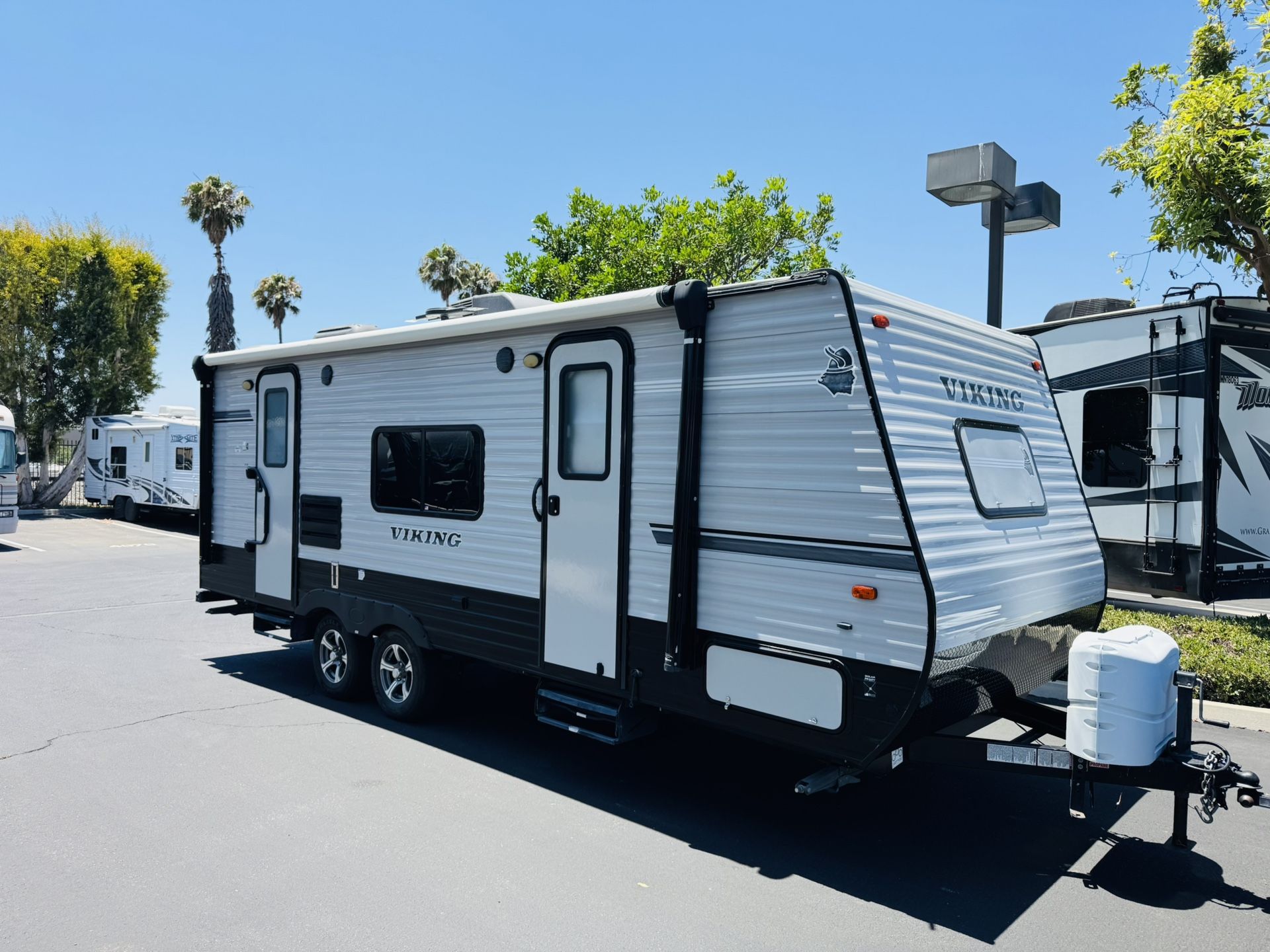 2019 Coachmen Viking 21FQ