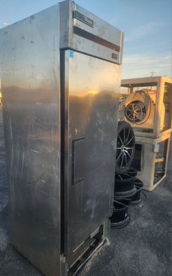 Restaurant fridge