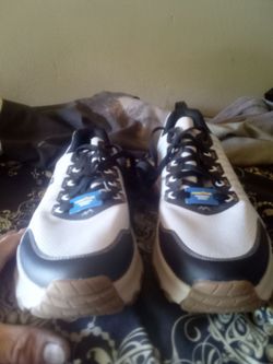 Sketchers Goodyear Size 10.5