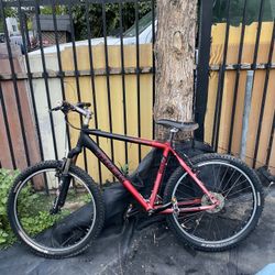 4500 Trek SL