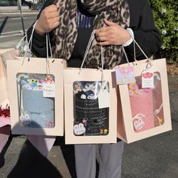 Valentine’s Sanrio gift bag  $30 Each!! Pick up in Anaheim 🌸