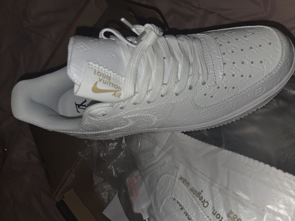 Louis VUITTON/ AIRFORCES