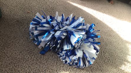 2 POM-POMS 🫶🥳😎😃😅