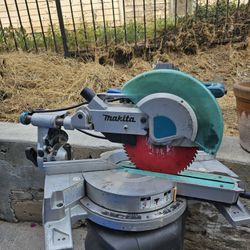 Makita Saw 10"