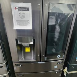 23 cu. ft. 4-Door French Door Refriaerator w/ InstaView. Craft Ice in PrintProof Black Stainless Steel, Counter Depth