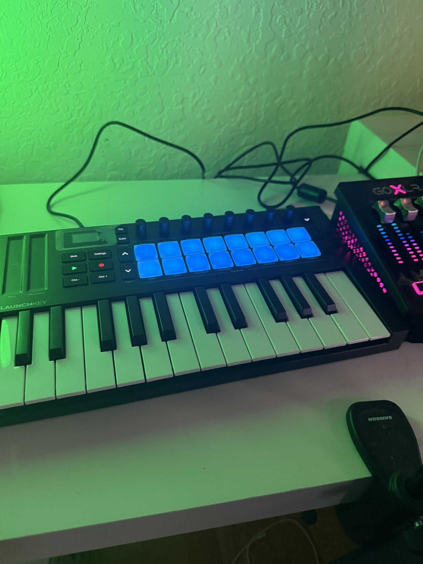Novation Launchkey MK4 Mini