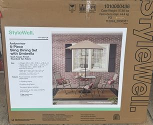 Brand New 6-Piece Patio Set with Umbrella  