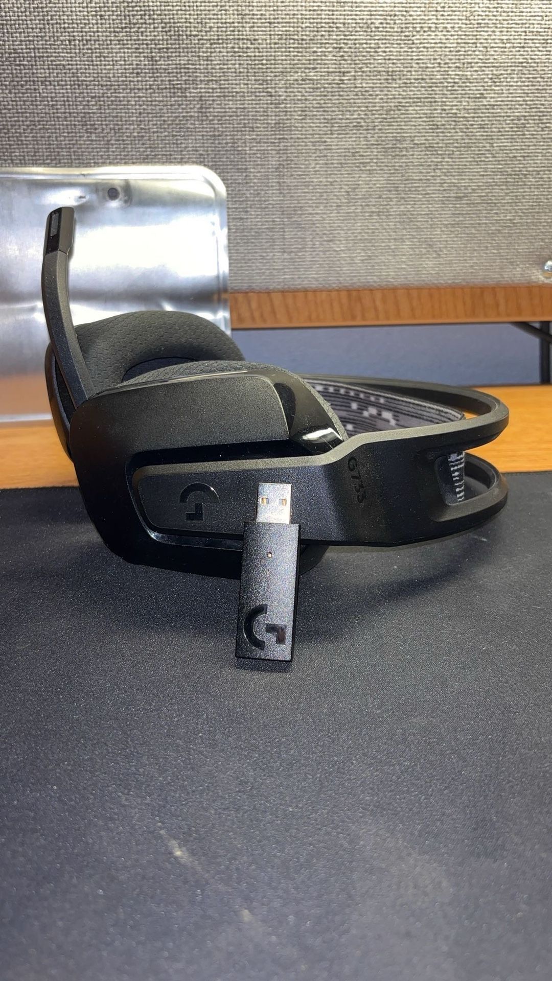 Logitech G733 Wireless Gaming Headset
